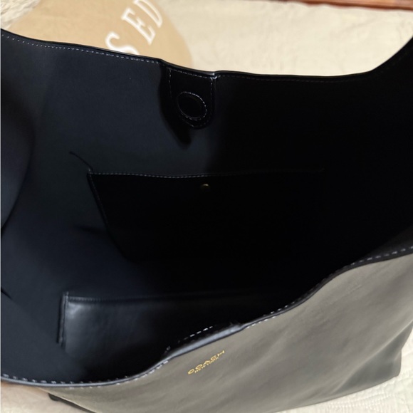 Coach Black Hobo Bag - copy- size 39 large new never carried - Picture 4 of 4